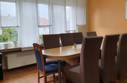 Waßmuthshausen Apartment | Schöne Ferienwohnung mit gemütlicher Terrasse