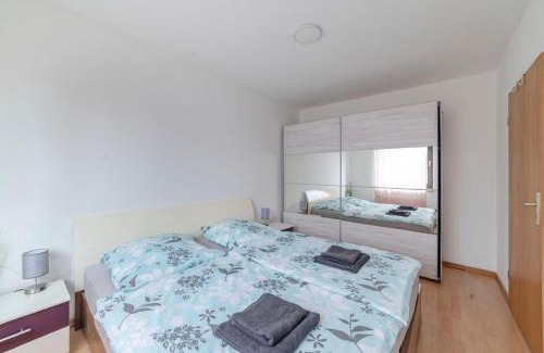 Eller Apartment | Schöne, möblierte Wohnung mit Balkon und Tiefgarage