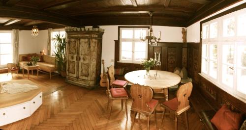 Bad Toelz House | Schatzl Hütte