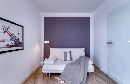 Schleswig Apartment | Schleiverliebt im Wikingturm 19.8 - 19th floor, elevator, balcony, shower, parking space