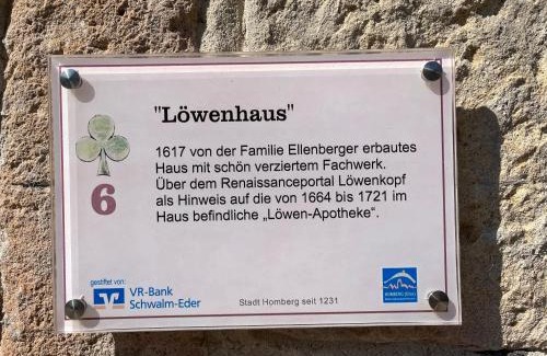 Homberg Apartment | Schloßbergwohnung Löwenhaus