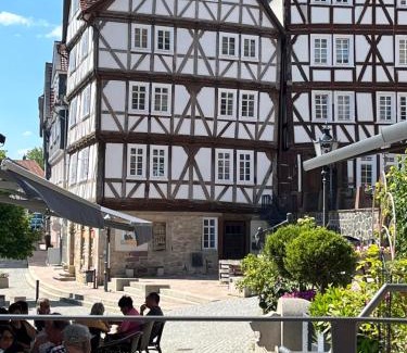 Homberg Apartment | Schloßbergwohnung Löwenhaus