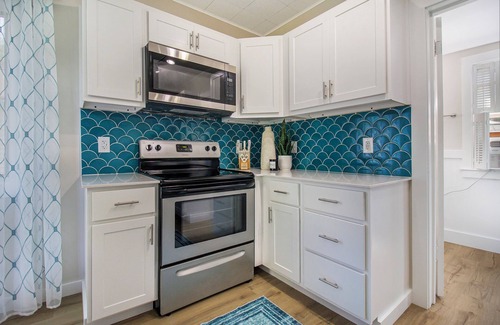 Silver Lake House | Schooner and Whoop-Ti-Do Cottages: Private Beach on Silver Lake!