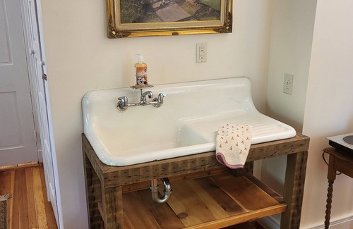 Frederick Other | Scientist's Suite in the Manor House!