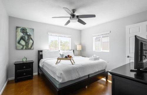 Cavalier Vista House | Scottsdale Saguaro-Hot Tub-Pool- in Old Town