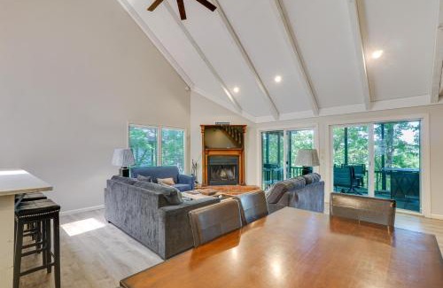 Osage Beach House | Screened Deck Margaritaville Lake Resort Retreat!