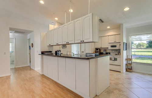 Braden River House | Screened Pool & Grill: Sunny Sarasota Stay!