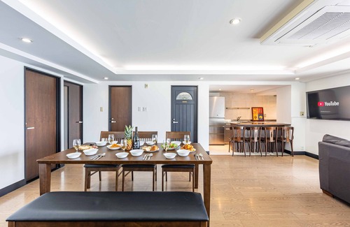 Tsubaki Onsen House | SEA 351