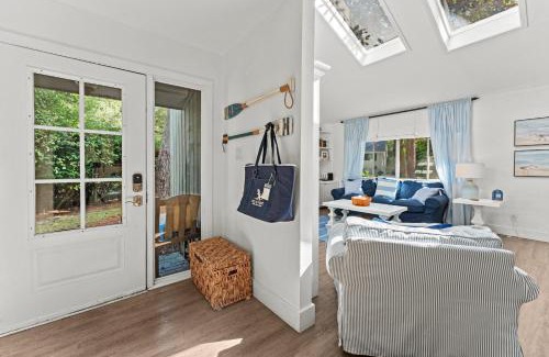 Lawton Woods House | Sea Breeze Bliss