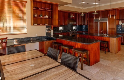 Kaneohe House | Sea Breeze Combo - shared hot tub, ocean view