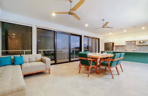 Puerto Yucalpeten Apartment | Sea Breeze Views 2nd Floor By Fidalsa