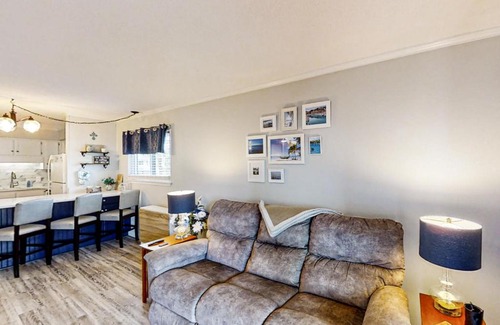 North Myrtle Beach Apartment | Sea Cabin 117