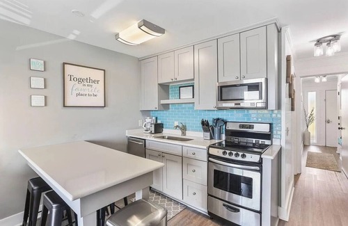 Charleston County Condo | Sea Cabin 208 | 1 Bedroom Oceanfront Condo | Pool | Just Renovated