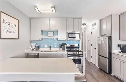 Charleston County Condo | Sea Cabin 208 | 1 Bedroom Oceanfront Condo | Pool | Just Renovated