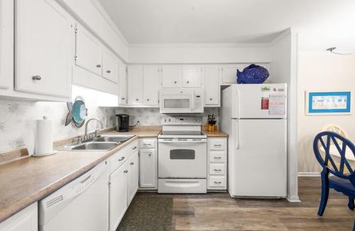 North Myrtle Beach Apartment | Sea Cabin Unit 125 Cherry Grove