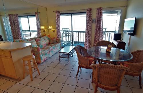 North Myrtle Beach Apartment | Sea Cabin Unit 304 Cherry Grove