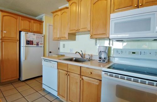 North Myrtle Beach Apartment | Sea Cabin Unit 304 Cherry Grove