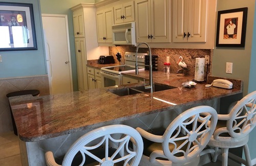 Orange Beach Condo | SEA CHASE 1102 C THIS ONE'S A GEM! (VIDEO ON YOU TUBE) THREE 4K ROKU TVS!