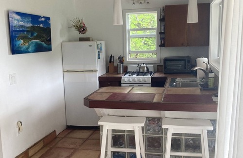 Bordeaux Mountain Cottage | Sea Cottage - Charming and Romantic with a Stunning View