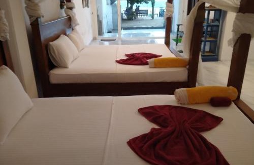 Ambalangoda Hotel | Sea Crest Beach Villa