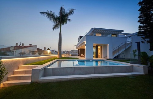 Chimenea Villa | Sea Gardens Villa