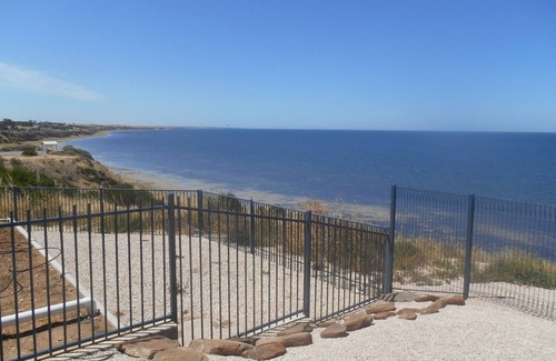 Dalrymple House | Sea La Vu - Cliff top Sea Views - Winter Off Peak Special!