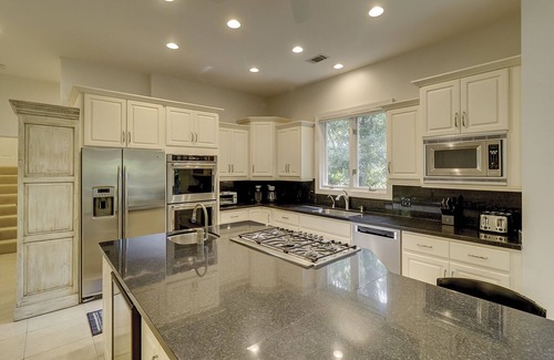 Oceanside House | Sea Pines Home w/FREE Pool Heat Seasonally - Four Minute Walk to Beach