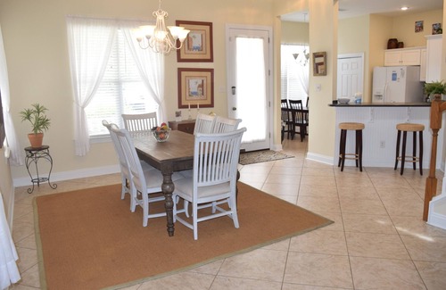 Fort Morgan Cottage | Sea Shell Cottage~ Charming 3BR/21/2 BA cottage!