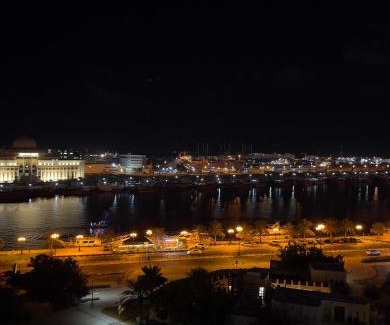 Sharjah Apartment | Sea View APT Near dubai Bus Station men Sharing