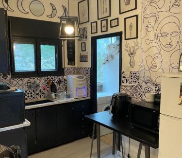 Haifa Apartment | sea view ,Colored, sunny & full of plants flat