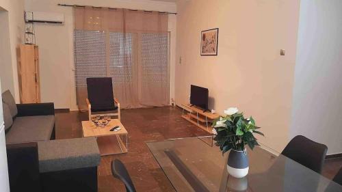 Chios Apartment | Sea view condo in the center