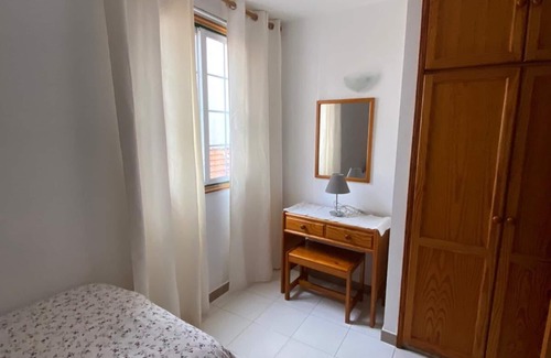 Puerto de Tazacorte Apartment | Sea-view Double Bedroom Apartment by the beach in Puerto de Tazacorte, La Palma