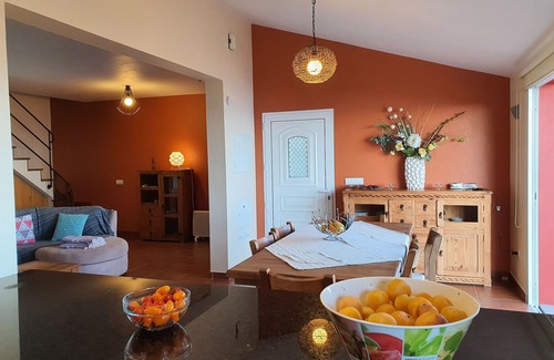 Estreito da Calheta House | sea view everywhere in the house