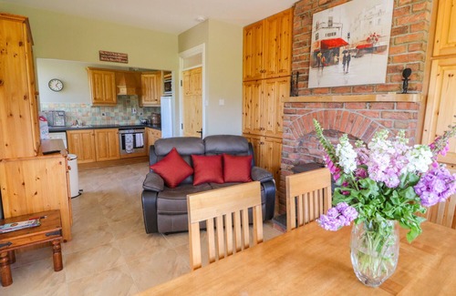 Magherareagh House | SEA VIEW HIDEAWAY, family friendly in Lahinch, County Clare