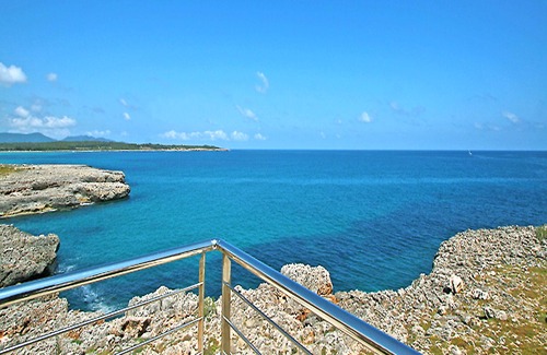 S'Illot-Cala Morlanda House | Sea view, sun terrace, modern kitchen, air conditioning, close to beach, WiFi