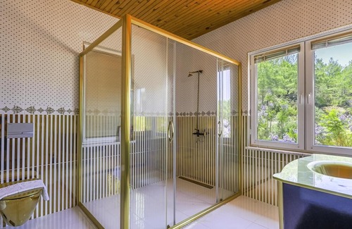 Demirtas Villa | Sea View Terrace Big Villa w Pool 5 min to Beach