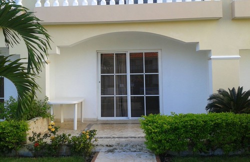 Boca Chica Villa | Sea view villa in Boca Chica in urbanization with swimming pools, tropical gardens