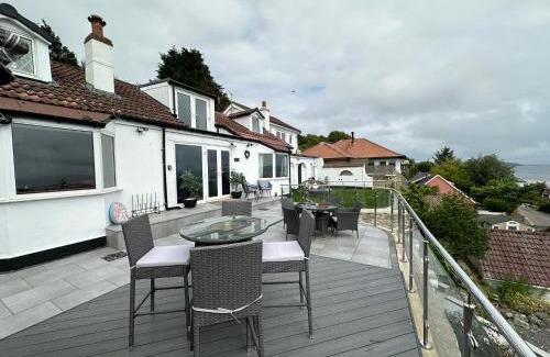 Filey House | Sea View Villa V-Dubz, Filey