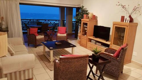 Shelly Beach Apartment | Sea views at 64 Bondi Beach