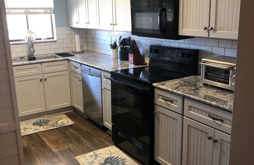 Ash Condo | Sea Winds 207 Ocean Front Charm