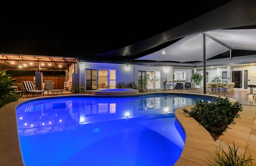 Port Douglas House | Seabrook Beach House & Cottage