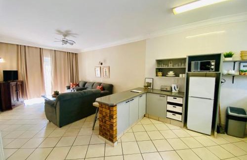 Margate Beach Apartment | Seabrook Vacations Suite 212