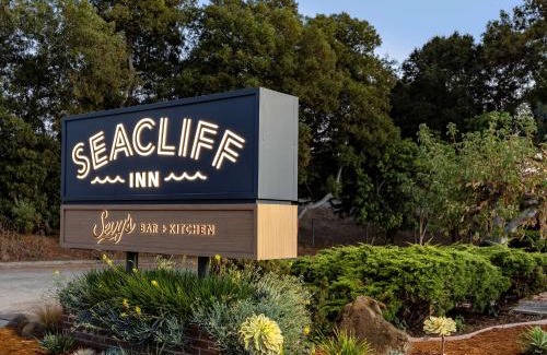 Aptos Hotel | Seacliff Inn Aptos, Tapestry Collection by Hilton