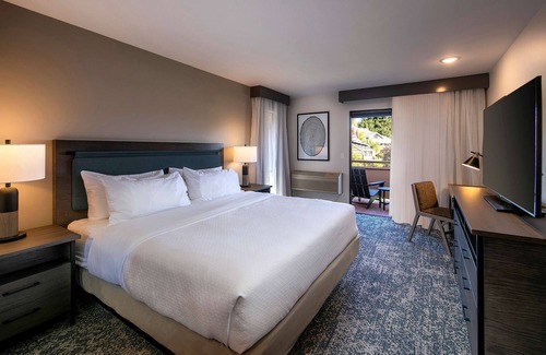 Aptos Hotel | Seacliff Inn Aptos, Tapestry Collection by Hilton