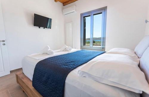 Serifos Apartment | SeaeyeVillas 2