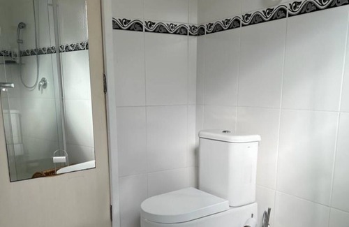 Pompeia Apartment | Seafront building, Gonzaga beach, with parking space provided