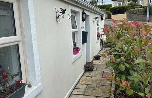Bray Cottage | Seafront Traditional Cottage