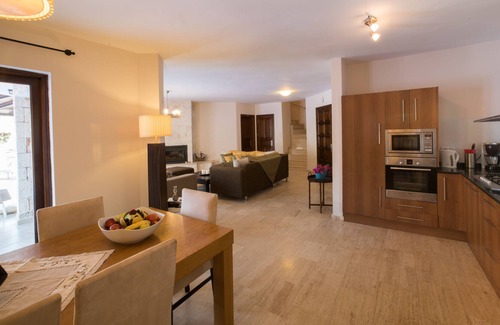 Kas Villa | Seafront Villa with own beach platforms and pool on the Peninsula.