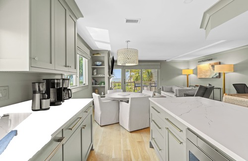 Isle of Palms Villa | Seagrove Villa 3A - Luxurious Ocean View! Pool!