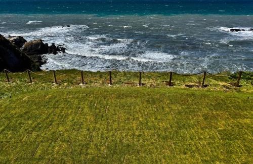 Shelter Cove Apartment | Seagull by OceanviewHotTubs Oceanfront Tesla chrging Shelter Cove